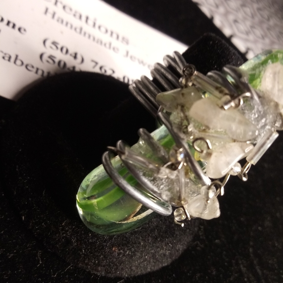 Jewelry - Picture 2 of 3